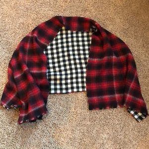 Eddie Bauer blanket scarf/shawl